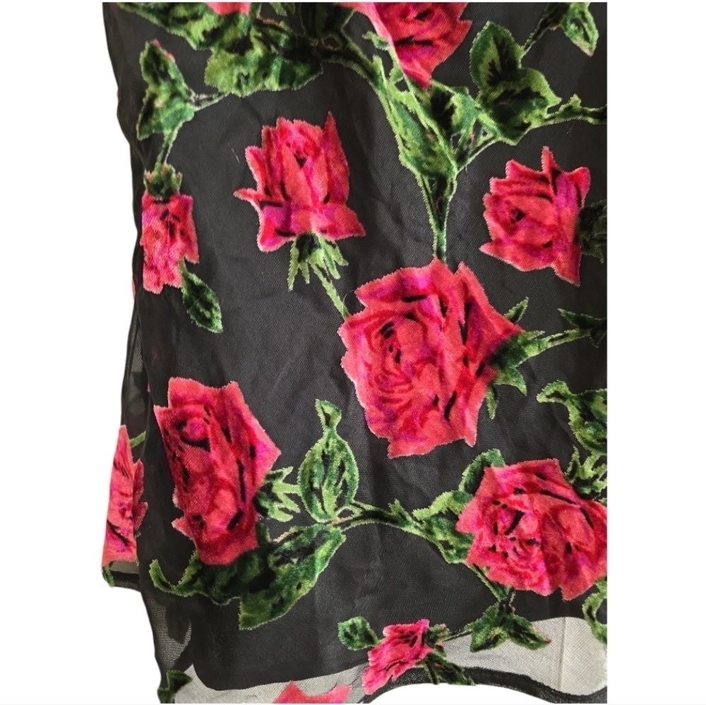 NWT NBD Harmony Cami Top in 90s Rose Floral Black and Pink - Picture 3 of 6